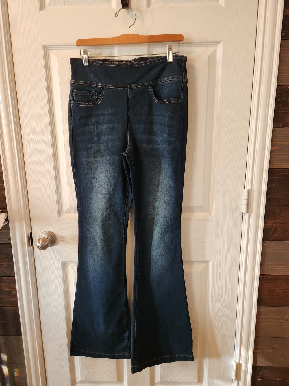 Sofia by Sofia Vergara Dark Blue Melisa Flare Jeans, Inseam 34”, Size 10